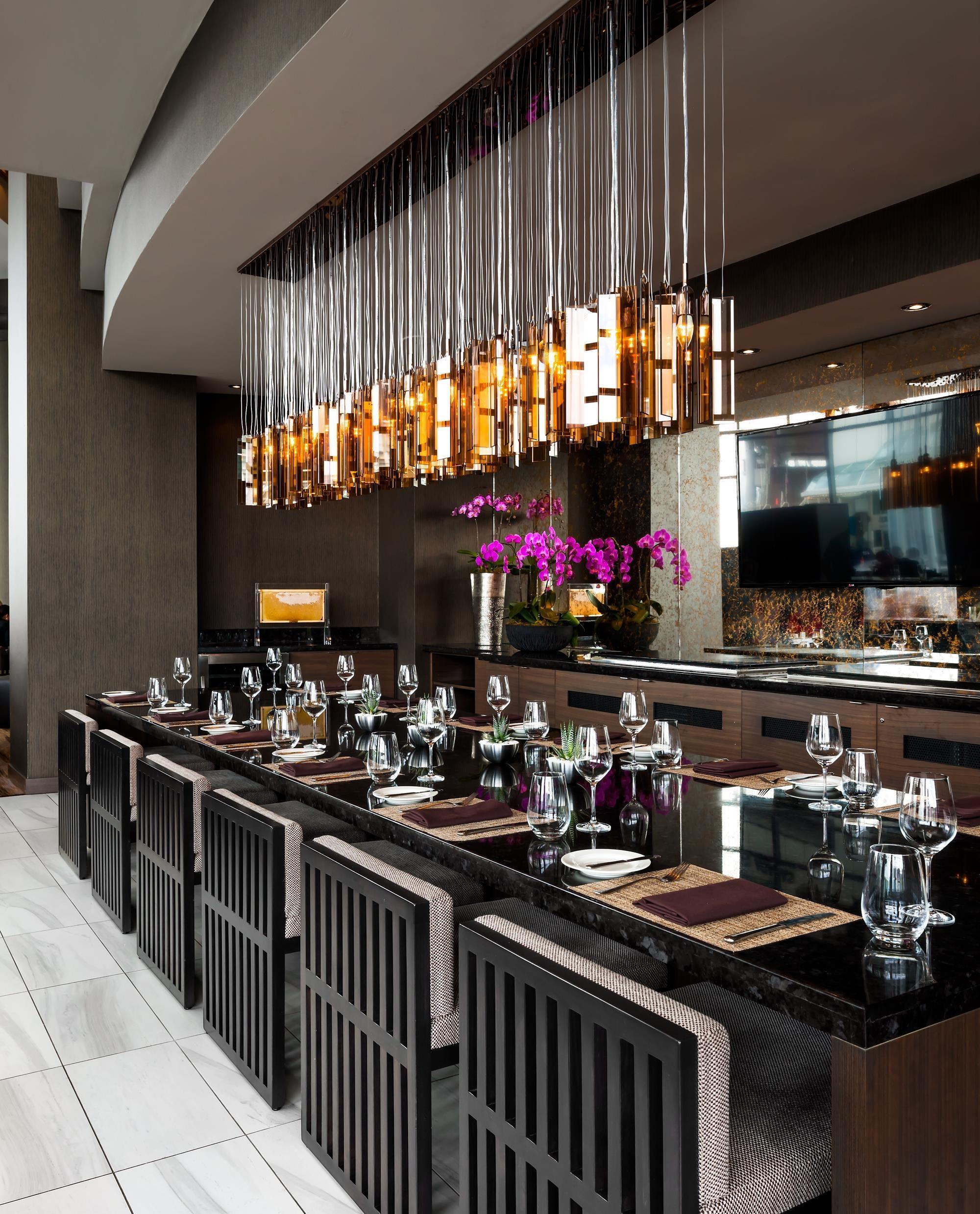 แฟร์มอนต์ วอเตอร์ฟรอนต์ Hotel แวนคูเวอร์ ภายนอก รูปภาพ The Chef's Table at the Ritz-Carlton, Boston