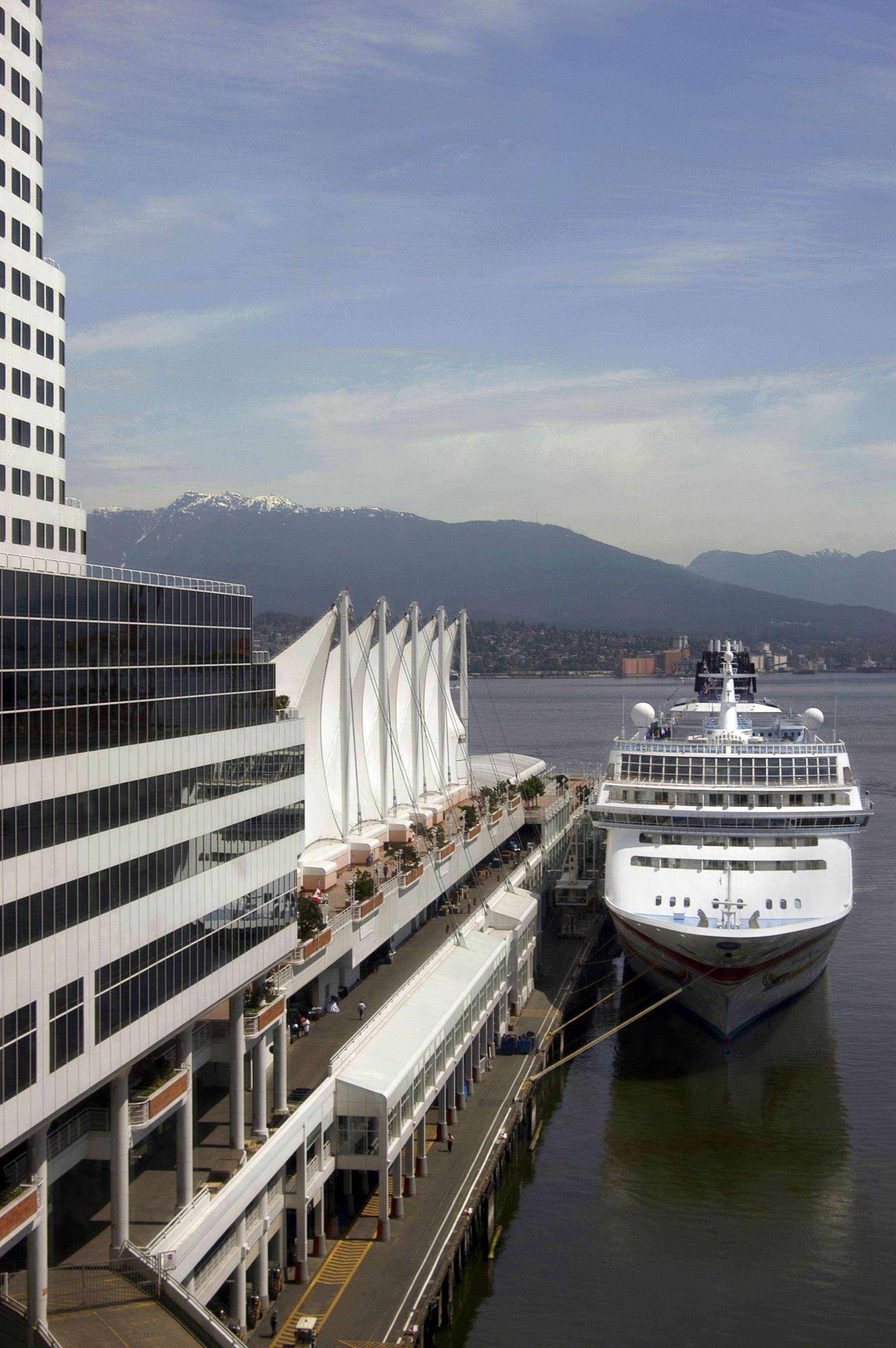 แฟร์มอนต์ วอเตอร์ฟรอนต์ Hotel แวนคูเวอร์ ภายนอก รูปภาพ The Vancouver Convention Centre