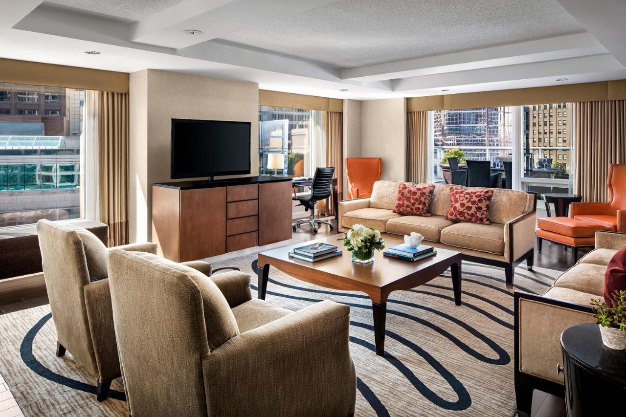แฟร์มอนต์ วอเตอร์ฟรอนต์ Hotel แวนคูเวอร์ ภายนอก รูปภาพ A suite at the Mandarin Oriental, New York
